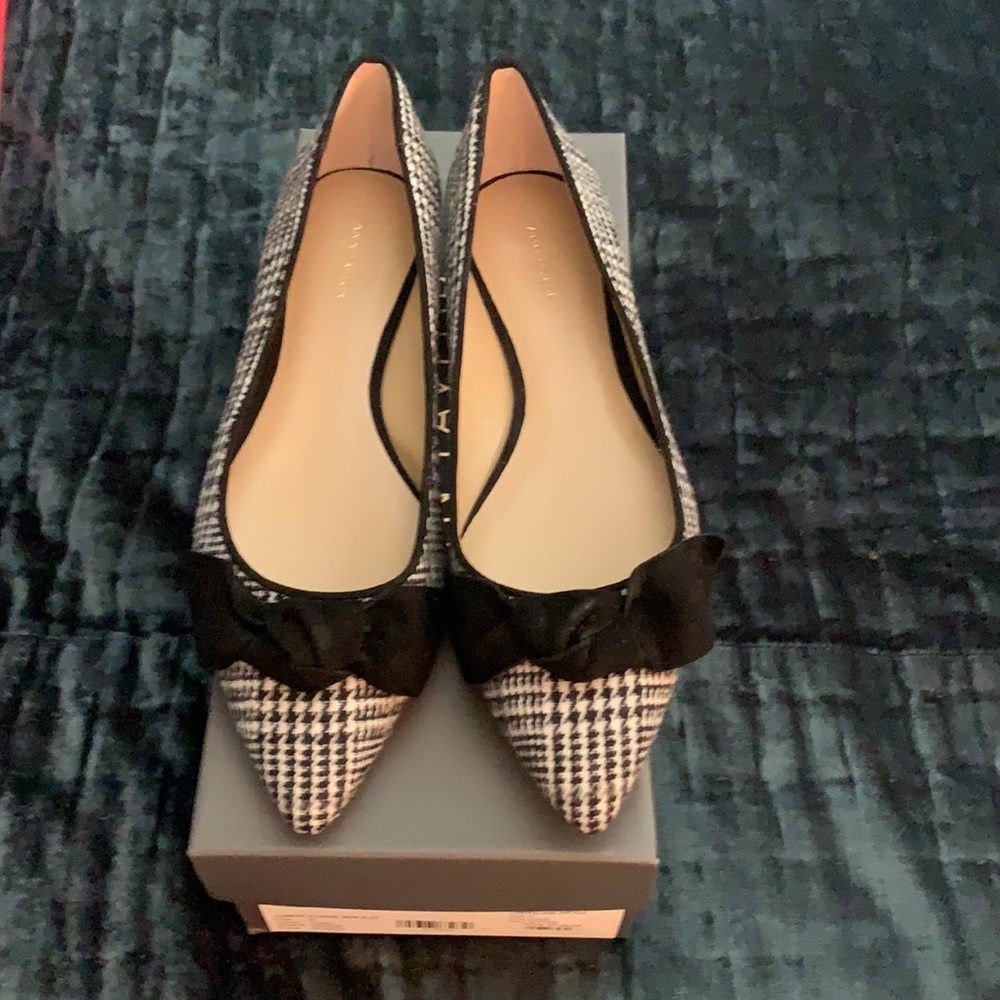 Ann Taylor Flannel Bow Flat